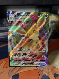 Pokemon TCG Leafeon VMAX Evolving Skies Holo Ultra Rare Card 008/203 Full Art NM - Image 1