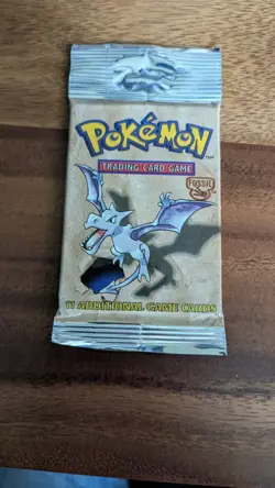 Pokemon TCG - Fossil Booster Pack (Aerodactyl) - Sealed - Long Crimp - Image 1