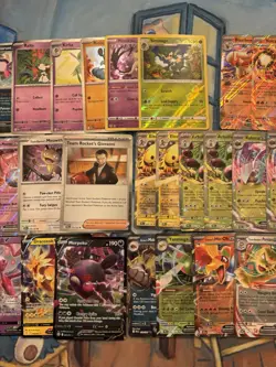 Pokemon TCG 32 Mixed Card Lot, EX, Promo, V - Image 4