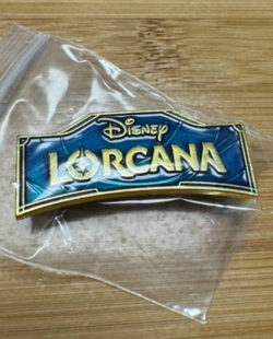 Lorcana Disney Tcg Chinese Card Game blue logo Badge Promo - Image 1