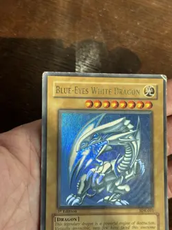 Yu-Gi-Oh! 2002 Blue Eyes White Dragon SDK-001 1st Edition Ultra Rare HP - Image 2