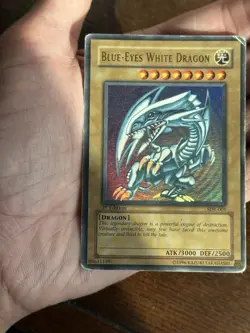 Yu-Gi-Oh! 2002 Blue Eyes White Dragon SDK-001 1st Edition Ultra Rare HP - Image 5