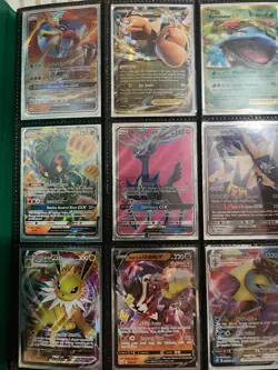 Pokemon Lot Binder 300 Cards - Image 1