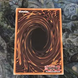 Yu-Gi-Oh! TCG Blue-Eyes White Dragon (Quarter Century Secret Rare) MP24 NM ! - Image 2