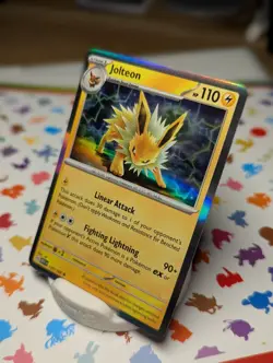 Pokemon Card Jolteon 135/165 Reverse Holo Scarlet & Violet 151 English - Image 2