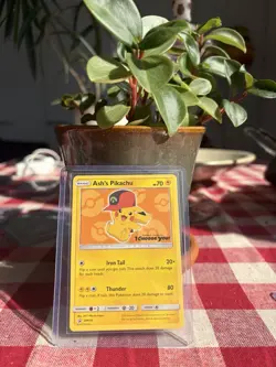 Ash's Pikachu SM110 Sun & Moon Black Star Promo I CHOOSE YOU! Pokemon 2017 - Image 1