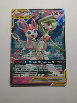 Carte Pokemon Alliance Infaillible Escouade Gardevoir et Nymphali GX 130/214 - Image 1