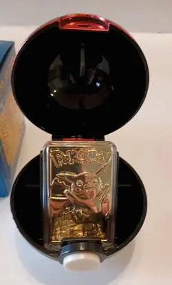 Pokemon Pikachu 23K Gold-Plated Trading Card #25 1999 Burger King Promotional - Image 2