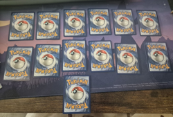Pokemon TCG- Black bolt and White Flare 12 Pokeball cards and 1 masterball NM+ - Image 4