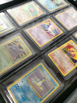 PokeBag Pokemon Mystery Booster Box Neu Vmax Vintage Rare Hit Garantie! - Image 3