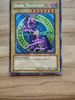 Yu-Gi-Oh! - ERROR - Dark Magician - BPT-001 - Reverse Secret Rare / Holo - Image 3