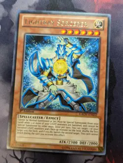 Lightray Sorcerer - GAOV-EN032 - Rare - 1st Edition YuGiOh! - Image 1
