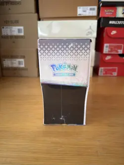 Pokemon TCG Prismatic Evolutions ETB (Elite Trainer Box) - Sealed - Image 4