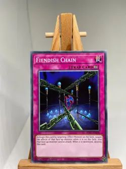 Fiendish Chain - 1st Edition SDFC-EN036 - NM - YuGiOh - Image 1