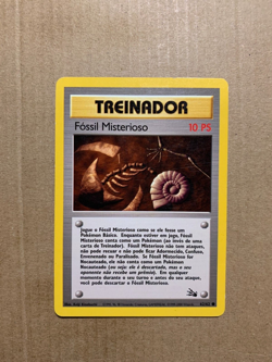 PORTUGUESE Mysterious Fossil 62/62 Fossil Set - Common Pokemon Card - LP - Image 1