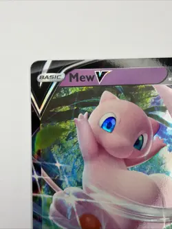 Mew V Darkness Ablaze 069/189 Regular Ultra Rare Pokemon Card NM-M - Image 3