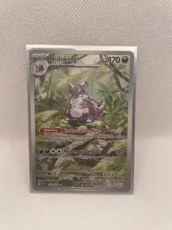 Pokemon Nidoking TCG Holo Illustration Rare Card 174/165 Scarlet & Violet-151 - Image 1
