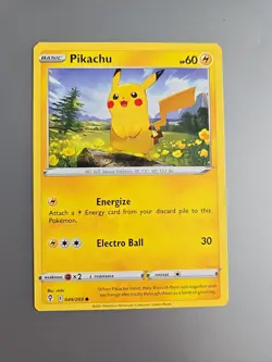 Pikachu 049/203 With Slight Miscut Evolving Skies - NM POKEMON (Top Of Card) - Image 1