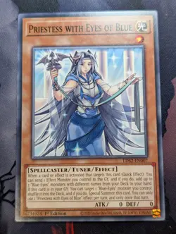 Priestess with Eyes of Blue - LDS2-EN007 - Common - 1st Edition - Yugioh - Image 1