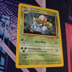 Ivysaur 30/102 Base Set Uncommon 1999 Vintage Pokemon TCG Card - Image 2