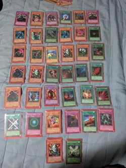 Lot of 300+ Mixed Yu-Gi-Oh Cards See Photos - Image 1