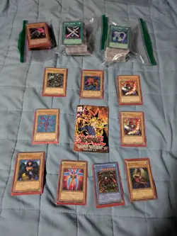 Lot of 300+ Mixed Yu-Gi-Oh Cards See Photos - Image 5