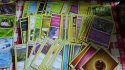 Pokemon card bundle 100 Mixed sun and moon - Image 4