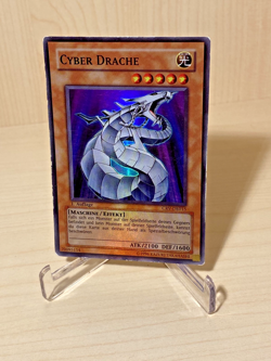 Yugioh "Cyber Drache" / CRV-DE015 / Super Rare / 1st Edition - Image 1