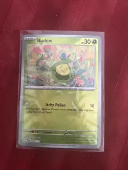 Budew (Poke Ball Pattern) - 004/131 - Prismatic Evolutions - Pokemon TCG - NM - Image 1
