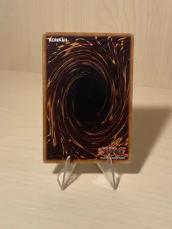 Yugioh / Dark Magician / SDY-G005 / Ultra Rare - Image 2