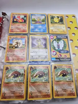 Vintage Pokemon 135 Card Lot 1999 WOTC Base Jungle Fossil Mixed Era Binder - Image 1