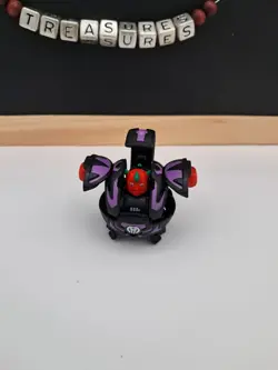 Bakugan Battle Brawlers Darkus Warius B2 Classic Rare W/ Card - Image 3