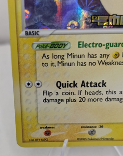 Pokemon Minun 37/106 EX Emerald Reverse Holo – Near Mint TCG Card - Image 5