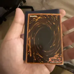 Yu-Gi-Oh TCG Card Dark Magician SDY-006 1996 DEF /2100 - Image 2