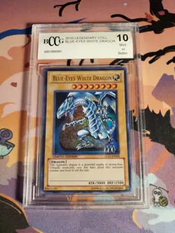 2010 Legendary Coll Yu-Gi-Oh Blue Eyes White Dragon BCCG 10 Mint - Image 1