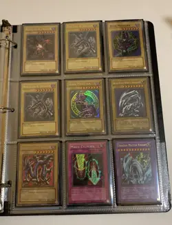 Yugioh Binder Collection Blue-Eyes White Dragon Cards - Image 5