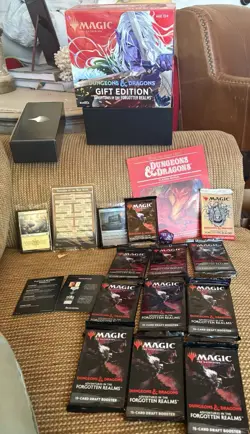 Wizards of the Coast MTG Adventure in The Forgotten Realms Gift Edition - Image 1