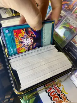 BULK JOB LOT UNSORTED YUGIOH CARDS - Image 4
