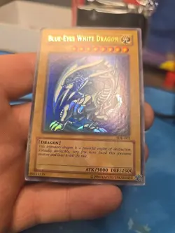 Blue-Eyes White Dragon SDK-001 89631139 from YuGiOh Starter Deck: Kaiba - Image 3