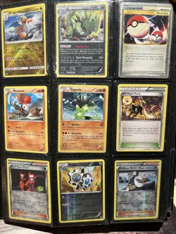 Pokemon TCG Collection Lot with Binder Mid-Era XY Sun & Moon & More Lp-Damaged - Image 3
