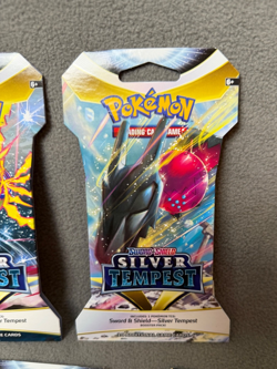 10 Pokemon TCG Sword & Shield - Silver Tempest Booster Packs Sleeved - Sealed - Image 2