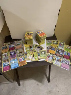Pokemon Collection Approximately 550 Cards Multiple Sets, Art Work, Rarities - Image 1