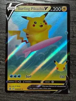POKEMON FULL ART SURFING PIKACHU V 008/025 ULTRA RARE + VULPIX SLEEVE LP-NM - Image 1