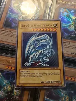 YuGiOh Blue-Eyes White Dragon DPKB-EN001 1st Edition Super Rare - Image 1
