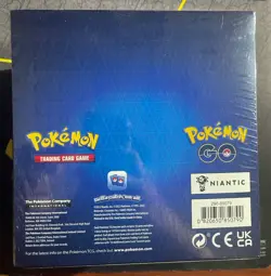 Pokemon GO Premier Deck Holder Dragonite VSTAR + Charmander Pin Collection NEW - Image 3