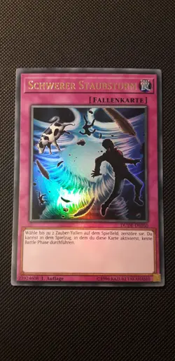 Yu-Gi-Oh! Schwerer Staubsturm, DUDE-DE050, Ultra Rare, 1. Auflage, Deutsch, NM - Image 1