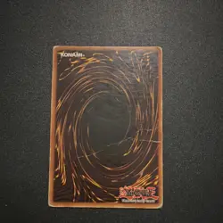 Yu-Gi-Oh! Blue-Eyes White Dragon Ultra Rare SDK-001 Holo 3000/2500 Card - Image 2