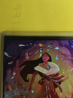 CARTE DISNEY LORCANA POCAHONTAS 241/204 ICONIQUE GIVRESORT CHAPITRE 11 FR RARE - Image 3