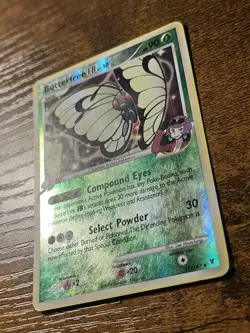 Butterfree FB 17/147 Supreme Victors Reverse Holo Pokemon Card - Image 2