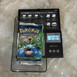 (HEAVY) Pokemon Base Set Sealed Booster Unlimited – Venusaur – WOTC – 21.07 g - Image 1